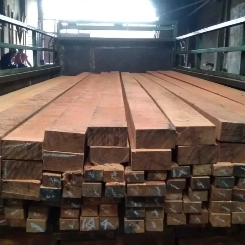 Decking Kayu Merbau 6x12x400 cm