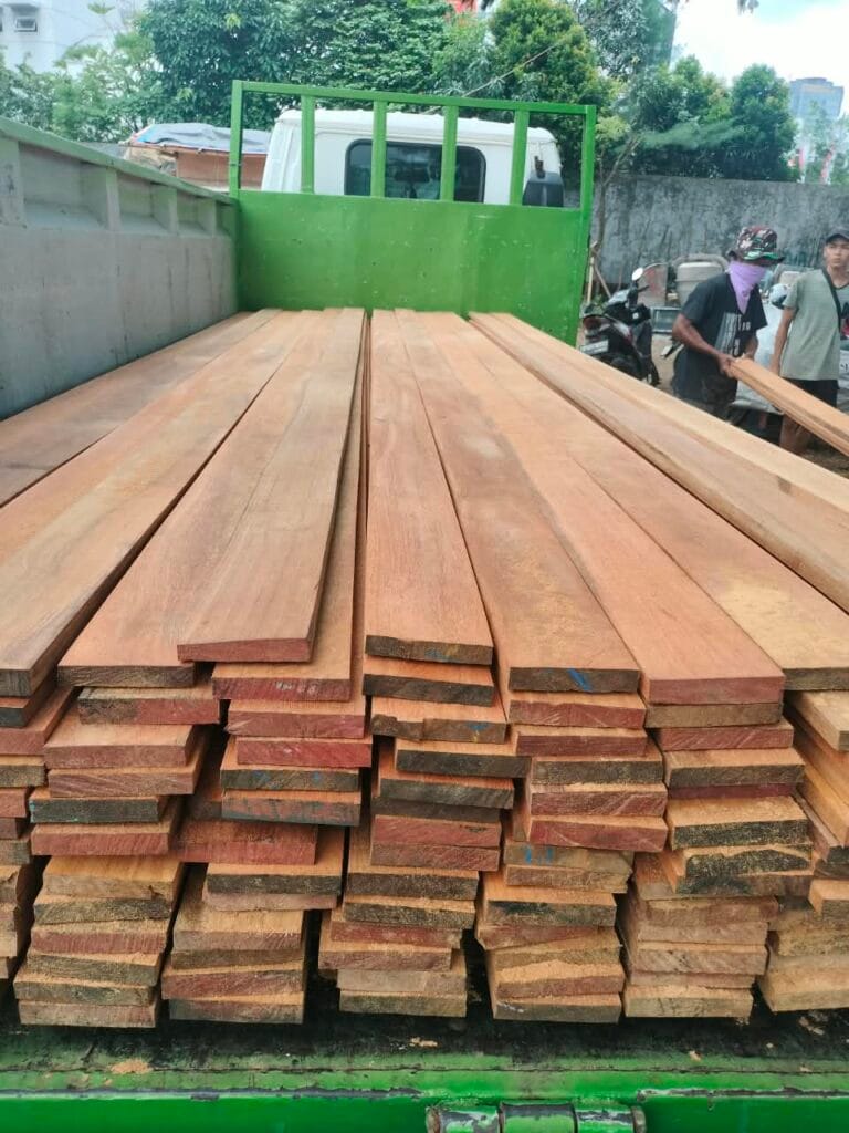 Suplai Kayu Bengkirai PT Gunung Raja Paksi – PD Sumber Jaya